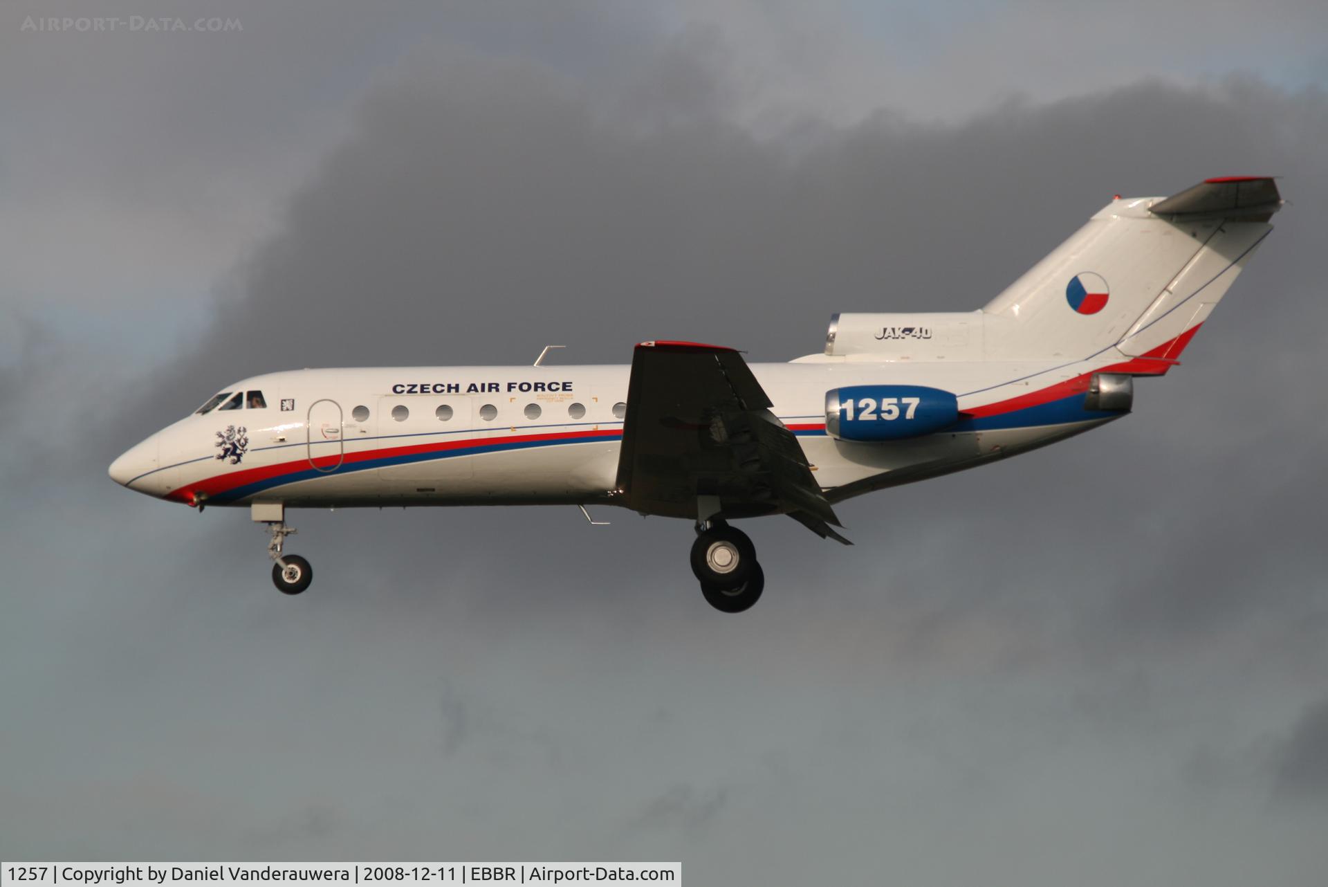 1257, 1978 Yakovlev Yak-40K C/N 9821257, Arriving to rwy 25L