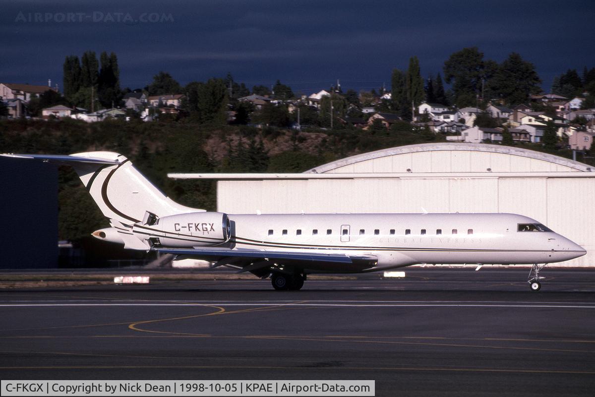 C-FKGX, 1997 Bombardier BD-700-1A10 Global Express C/N 9004, KPAE (Formerly N1TK now registered HB-JGO)