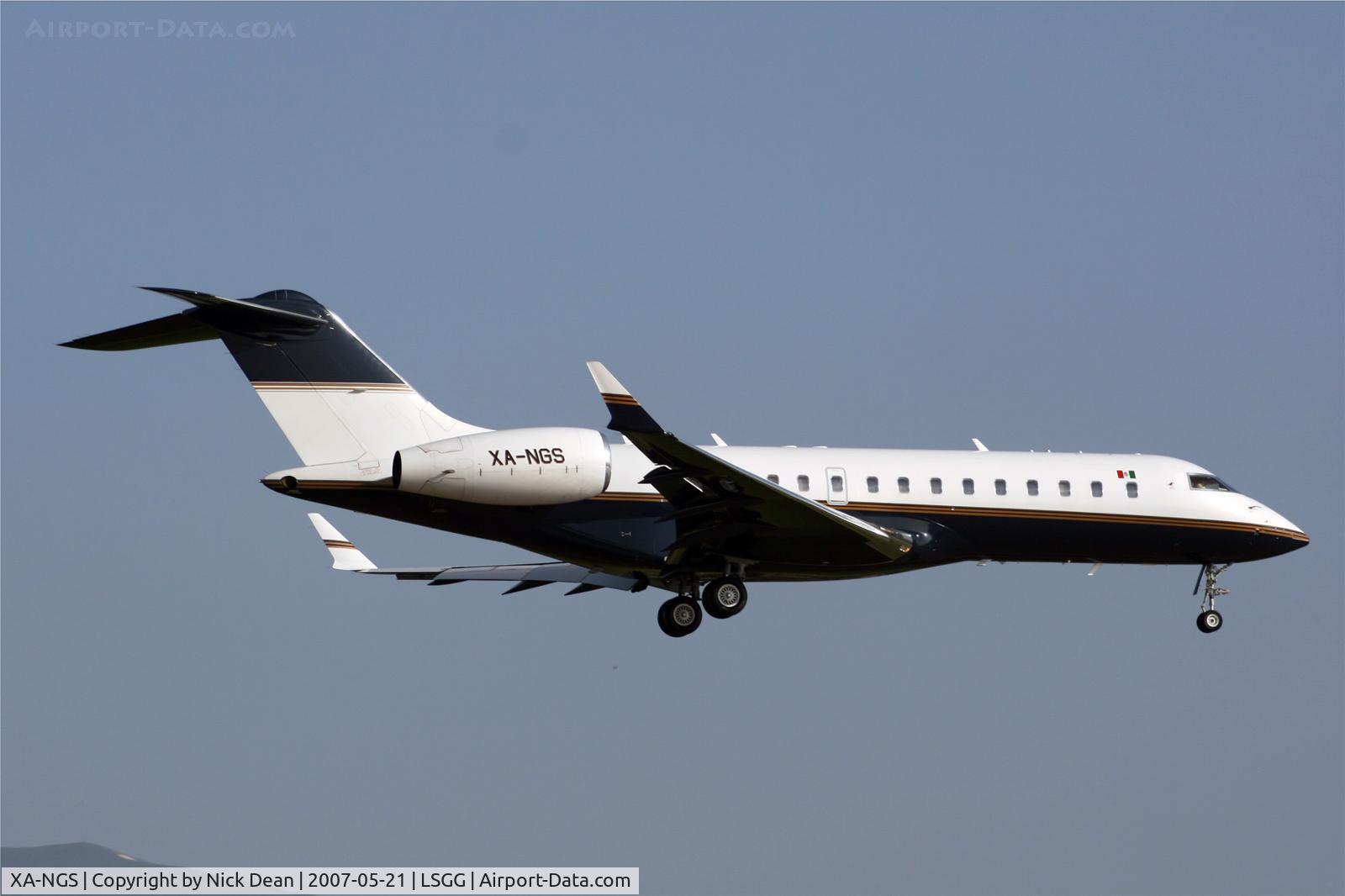 XA-NGS, 1998 Bombardier BD-700-1A10 Global Express C/N 9014, LSGG