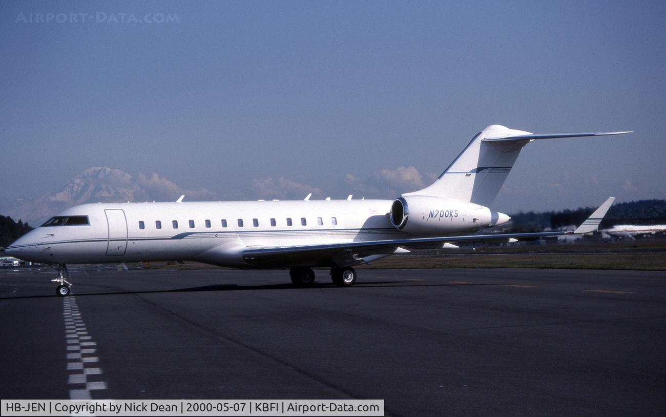 HB-JEN, 1999 Bombardier BD-700-1A10 Global Express C/N 9015, KBFI (N700KS currently carried by C/N 9109 the aircraft in this shot is C/N 9015 and currently registered as posted HB-JEN)