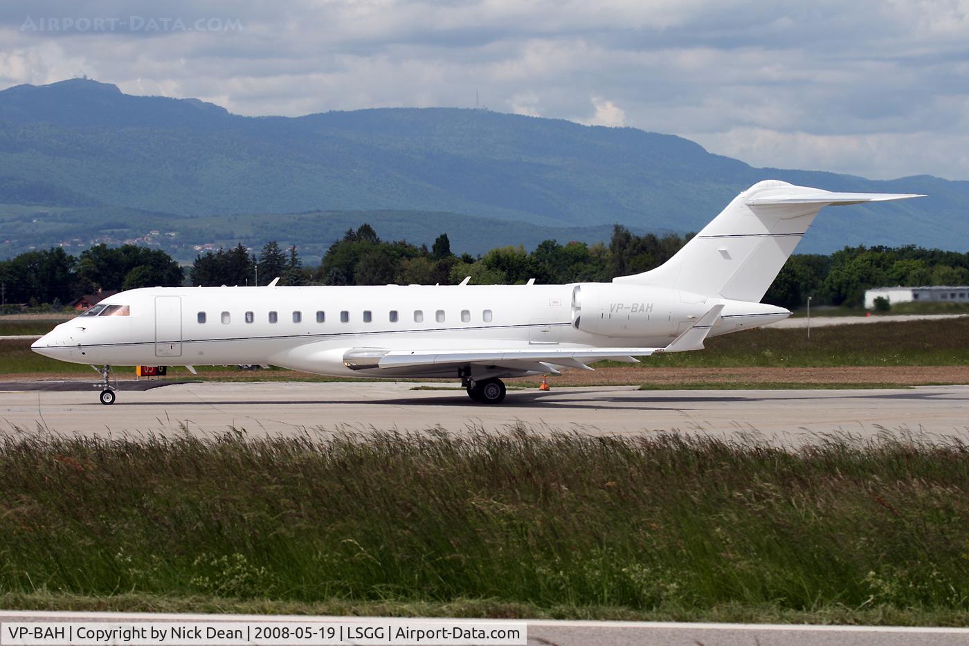 VP-BAH, 2006 Bombardier BD-700 1A10 Global Express C/N 9223, LSGG