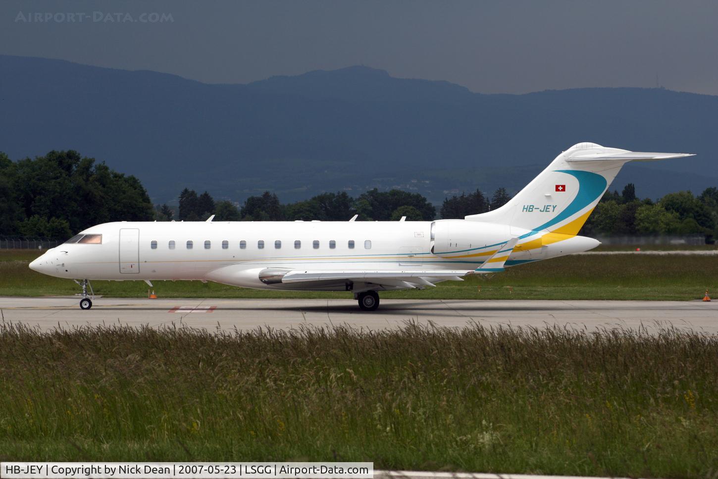 HB-JEY, 2005 Bombardier BD-700-1A10 Global Express C/N 9173, LSGG