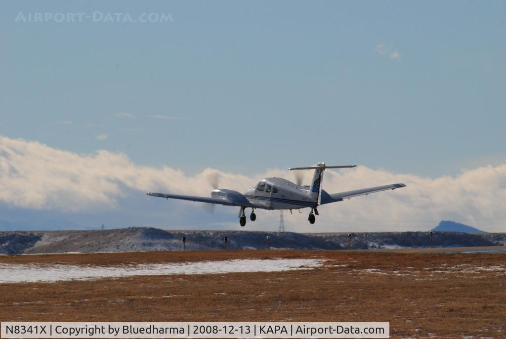N8341X, Piper PA-44-180T Turbo Seminole C/N 44-8107043, Landing on 17L on a very windy day.