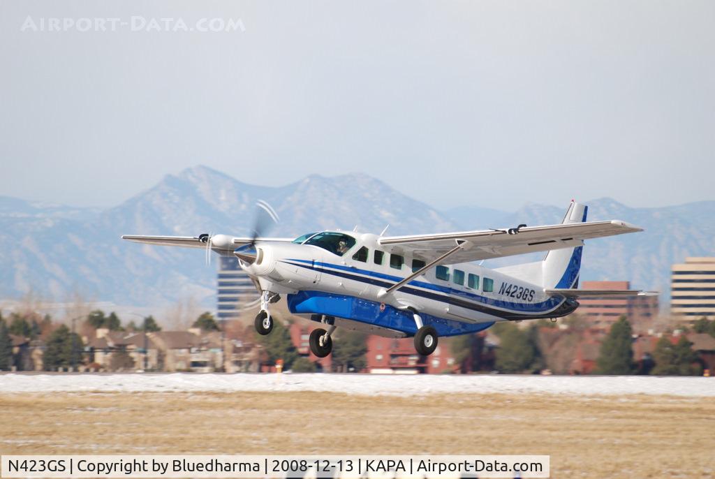 N423GS, 2008 Cessna 208B Grand Caravan C/N 208B2048, Landing on 17L on a very windy day.
