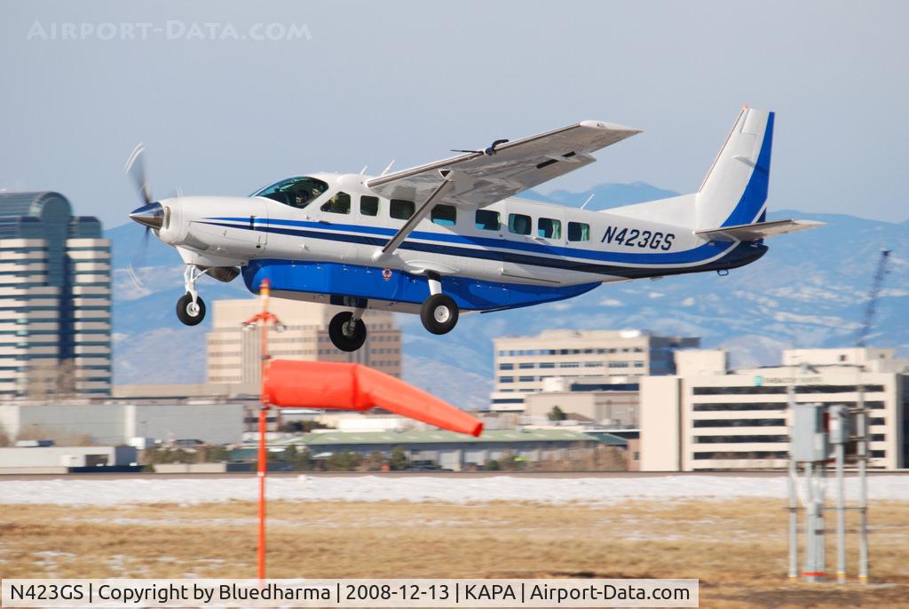 N423GS, 2008 Cessna 208B Grand Caravan C/N 208B2048, Landing on 17L on a very windy day.
