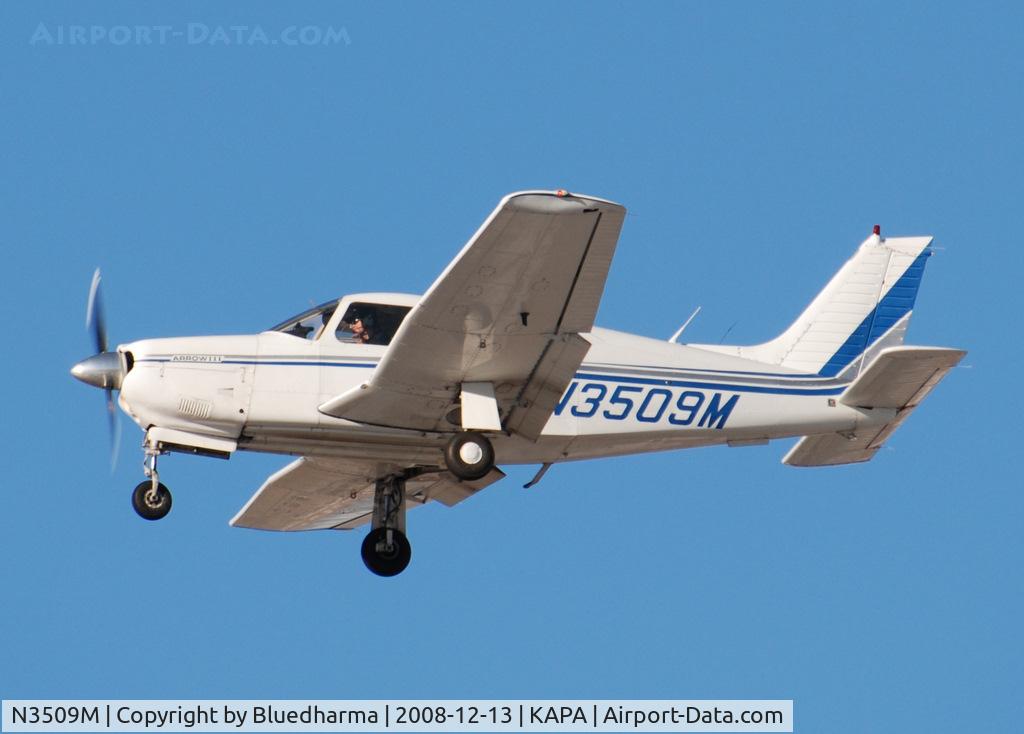 N3509M, 1978 Piper PA-28R-201 Cherokee Arrow III C/N 28R-7837119, On final to 17L.