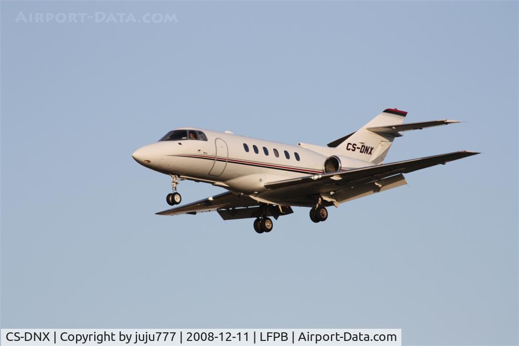 CS-DNX, 2000 Raytheon Hawker 800XP C/N 258511, on transit at Le Bourget