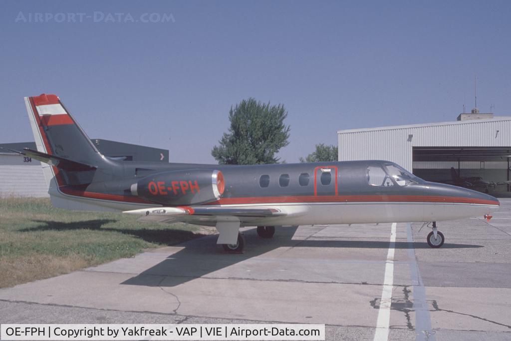 OE-FPH, Diamond DA-42 Twin Star C/N 42.180, Aircraft Innsbruck Cessna 500 Citation 1