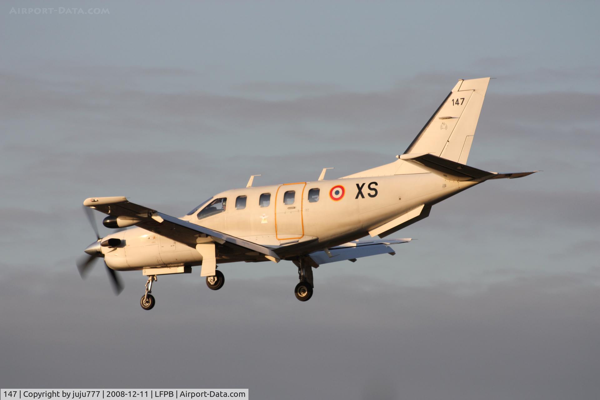 147, Socata TBM-700A C/N 147, on transit at Le Bourget