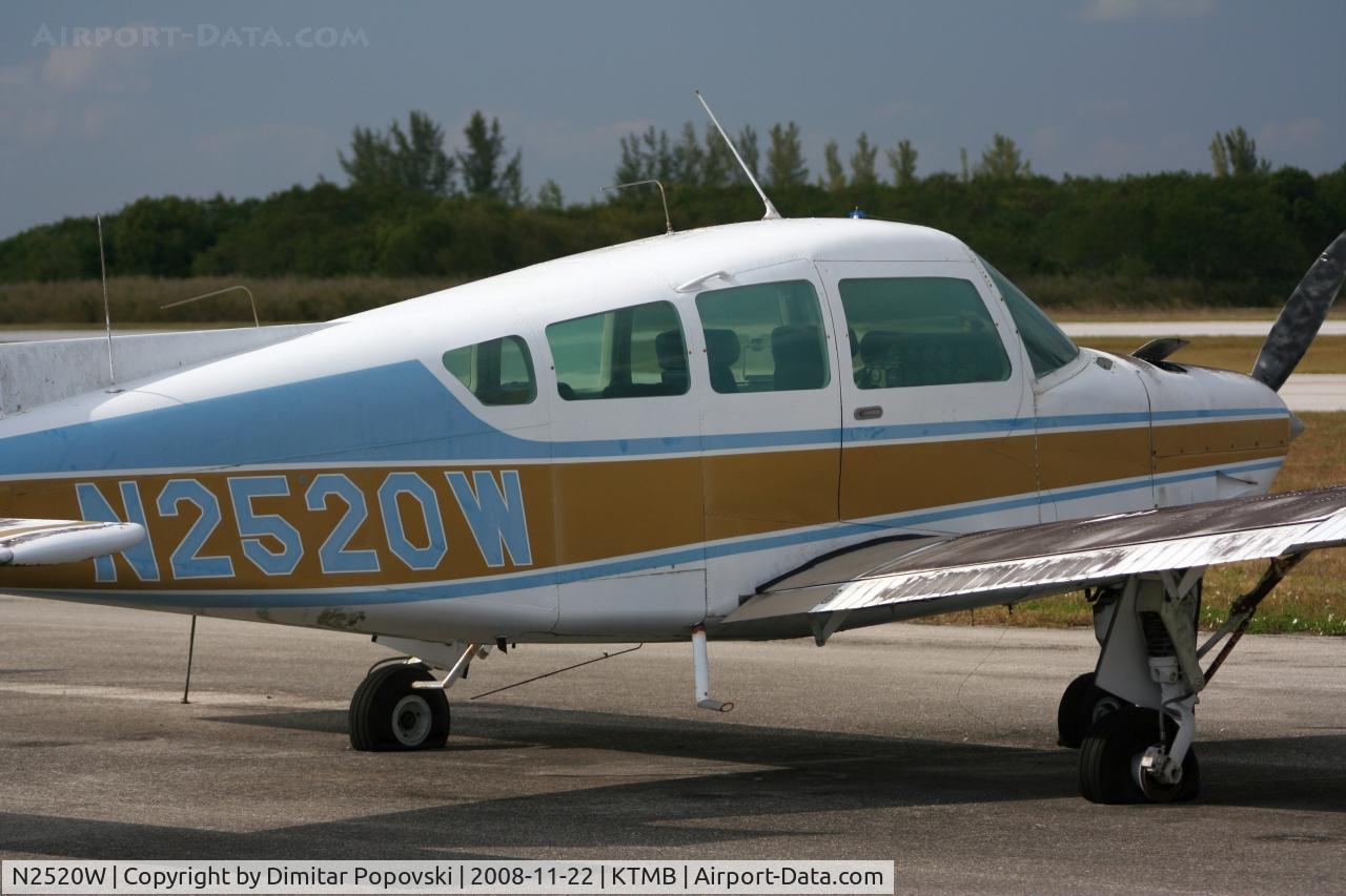 N2520W, 1973 Beech B24R Sierra C/N MC-193, Could use some TLC.
