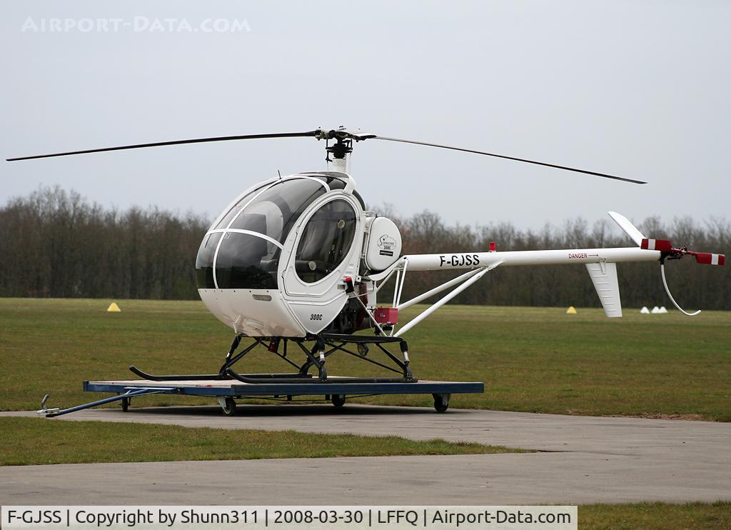 F-GJSS, Schweizer(hughes) SCHWEIZER 269C C/N S-1578, Waiting a new flight...