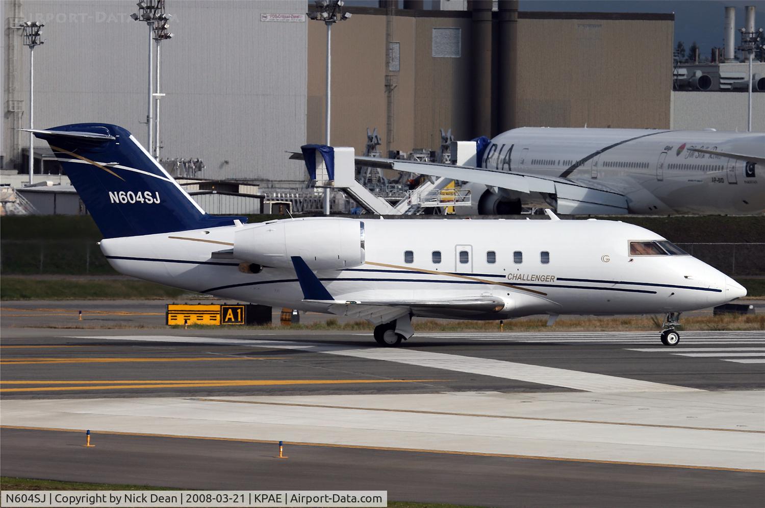N604SJ, Canadair Challenger 600 (CL-600-1A11) C/N 1042, KPAE