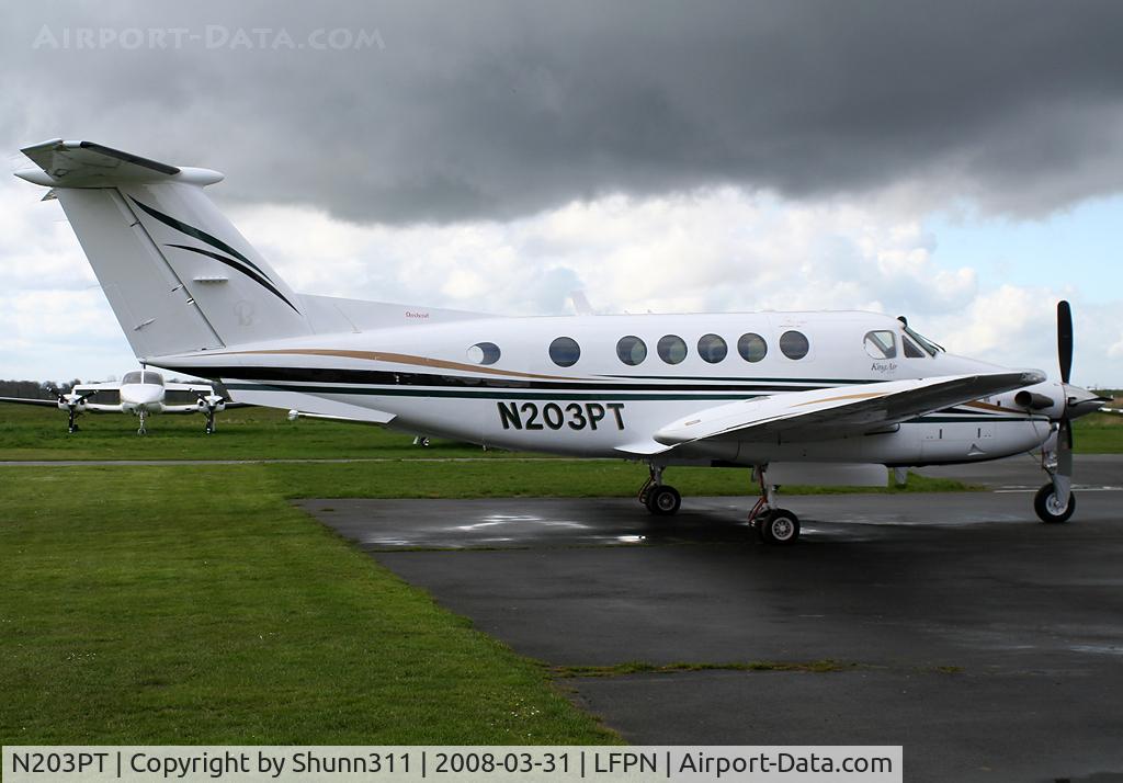 N203PT, 2005 Raytheon B200 King Air C/N BB-1903, Waiting a new flight...