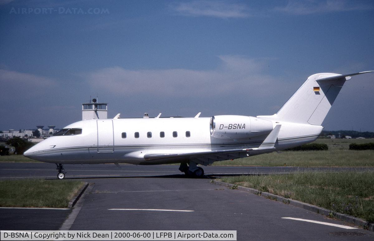 D-BSNA, 1982 Canadair Challenger 600 (CL-600-1A11) C/N 1066, LFPB