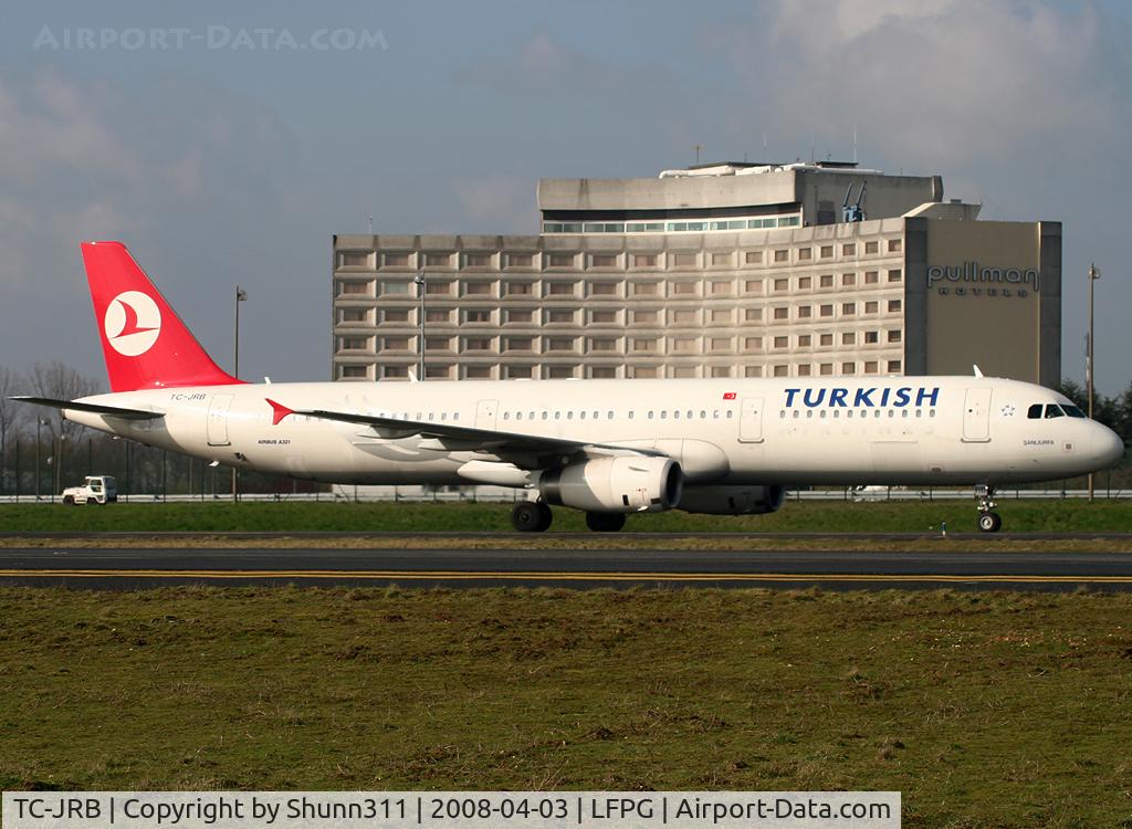 TC-JRB, 2006 Airbus A321-231 C/N 2868, Rolling on parallels runways