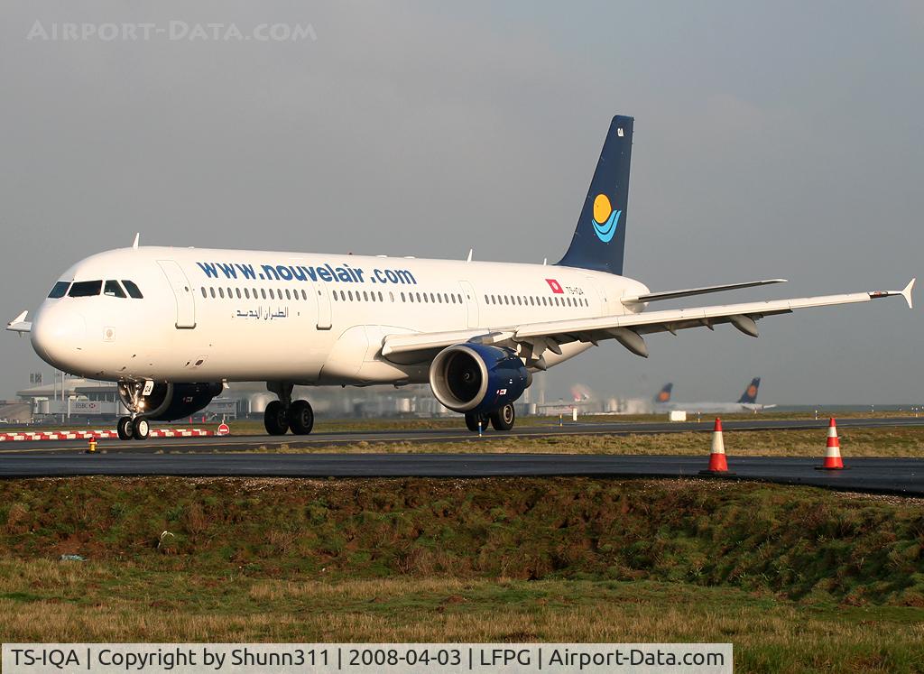 TS-IQA, 1999 Airbus A321-211 C/N 970, Passing on parallels runways