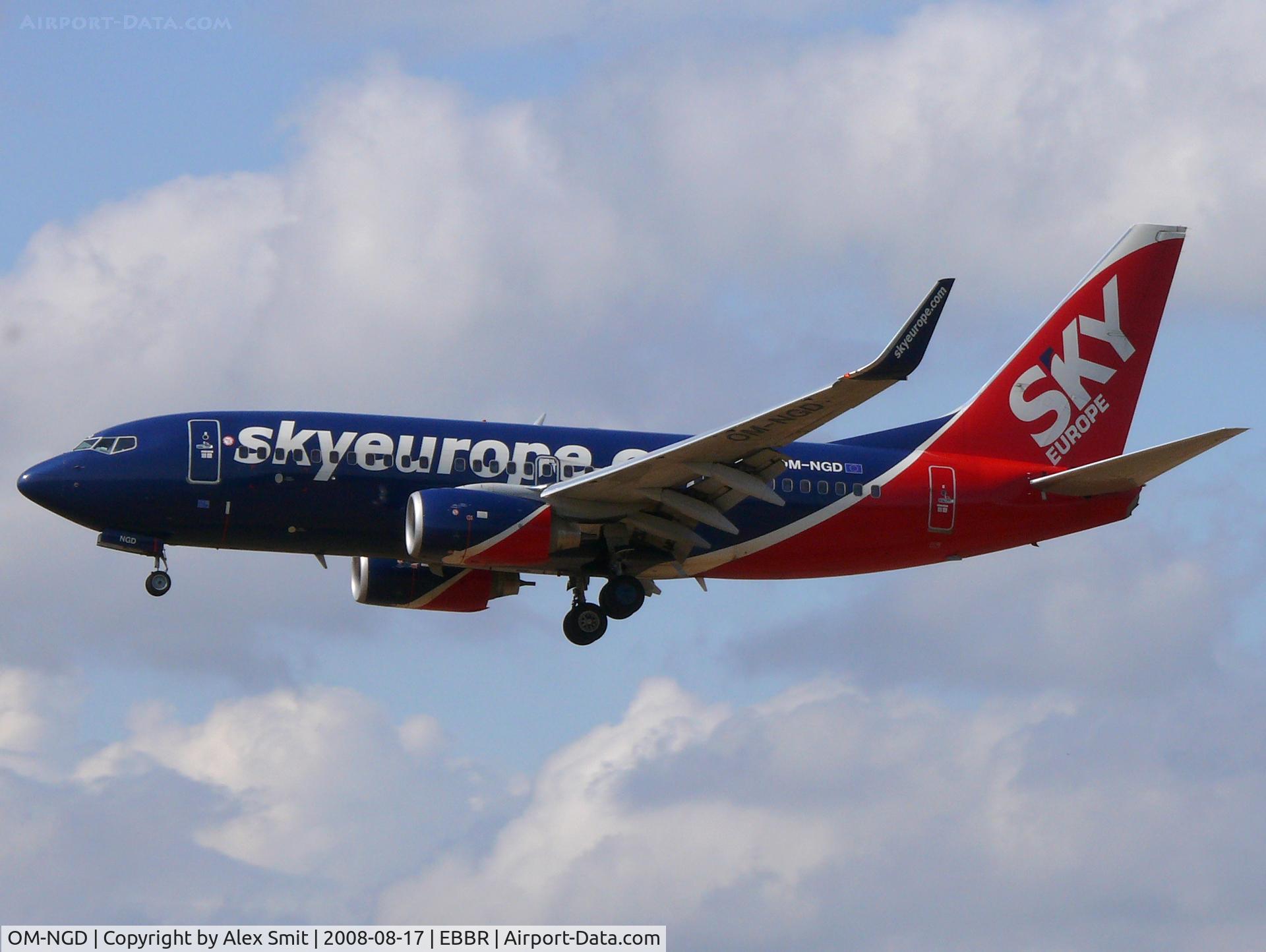 OM-NGD, 2006 Boeing 737-76N C/N 32674/1952, Boeing B737-76M OM-NGD SkyEurope