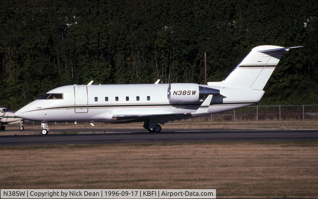 N38SW, 1983 Canadair Challenger 601 (CL-600-2A12) C/N 3008, KBFI