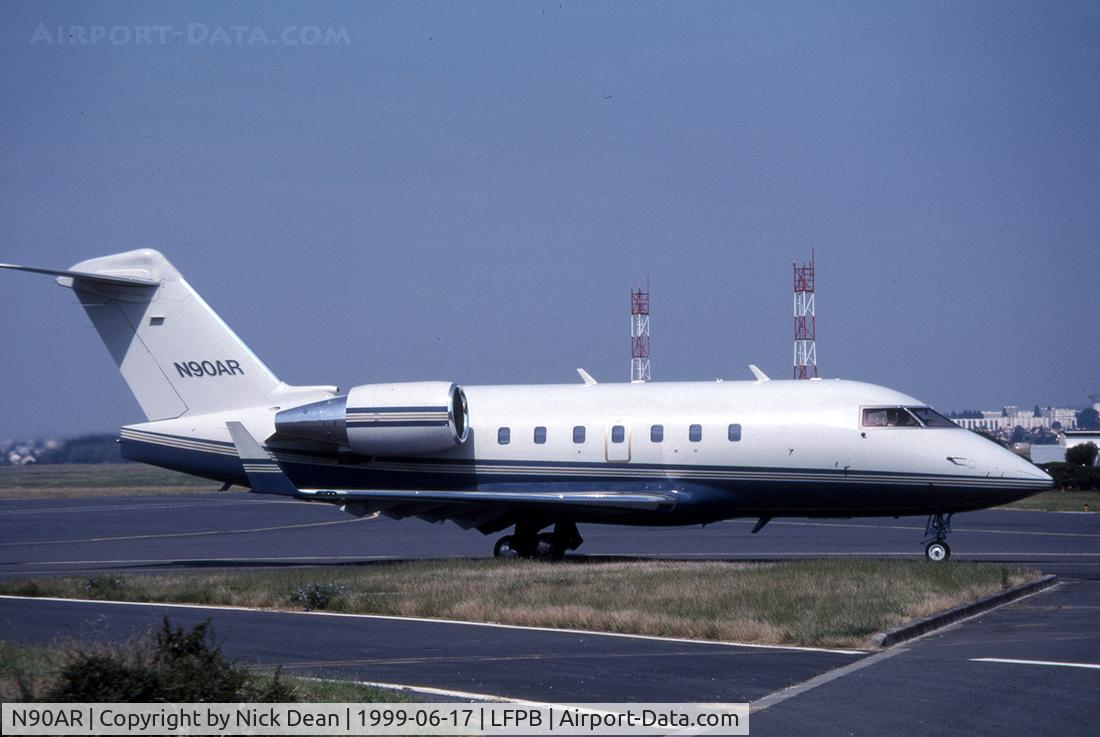 N90AR, 1993 Canadair Challenger 601-3R (CL-600-2B16) C/N 5137, LFPB