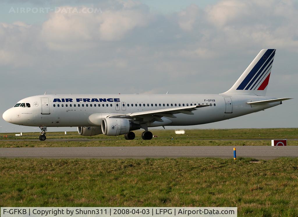 F-GFKB, 1987 Airbus A320-111 C/N 007, Arriving from flight...