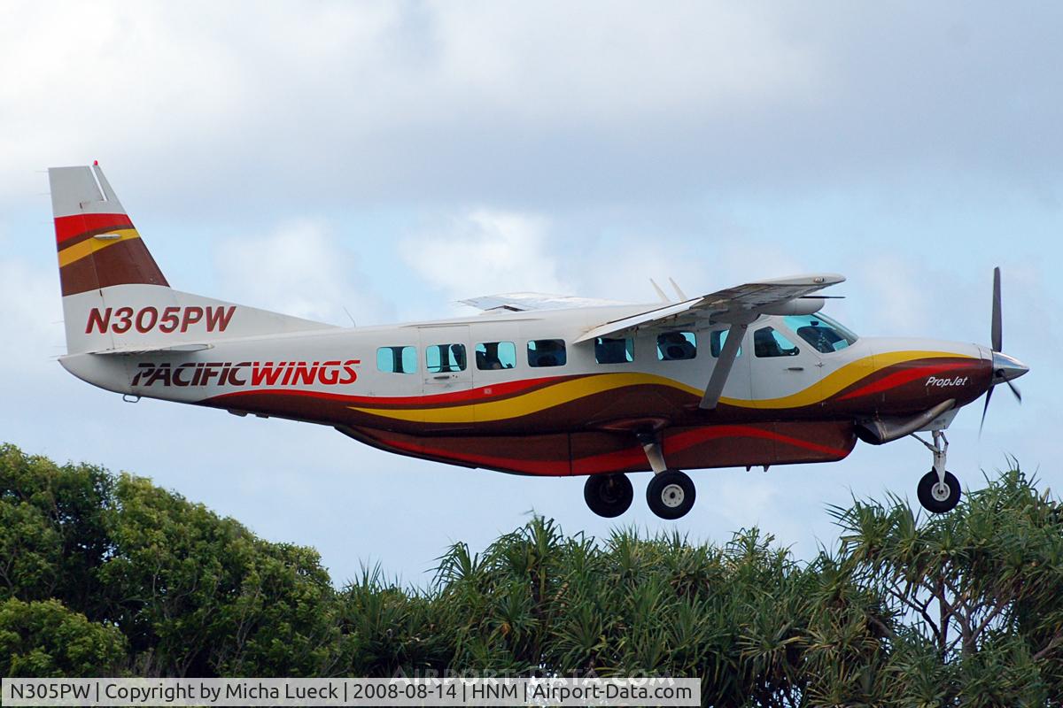 N305PW, 2000 Cessna 208B C/N 208B0828, At Hana/Maui