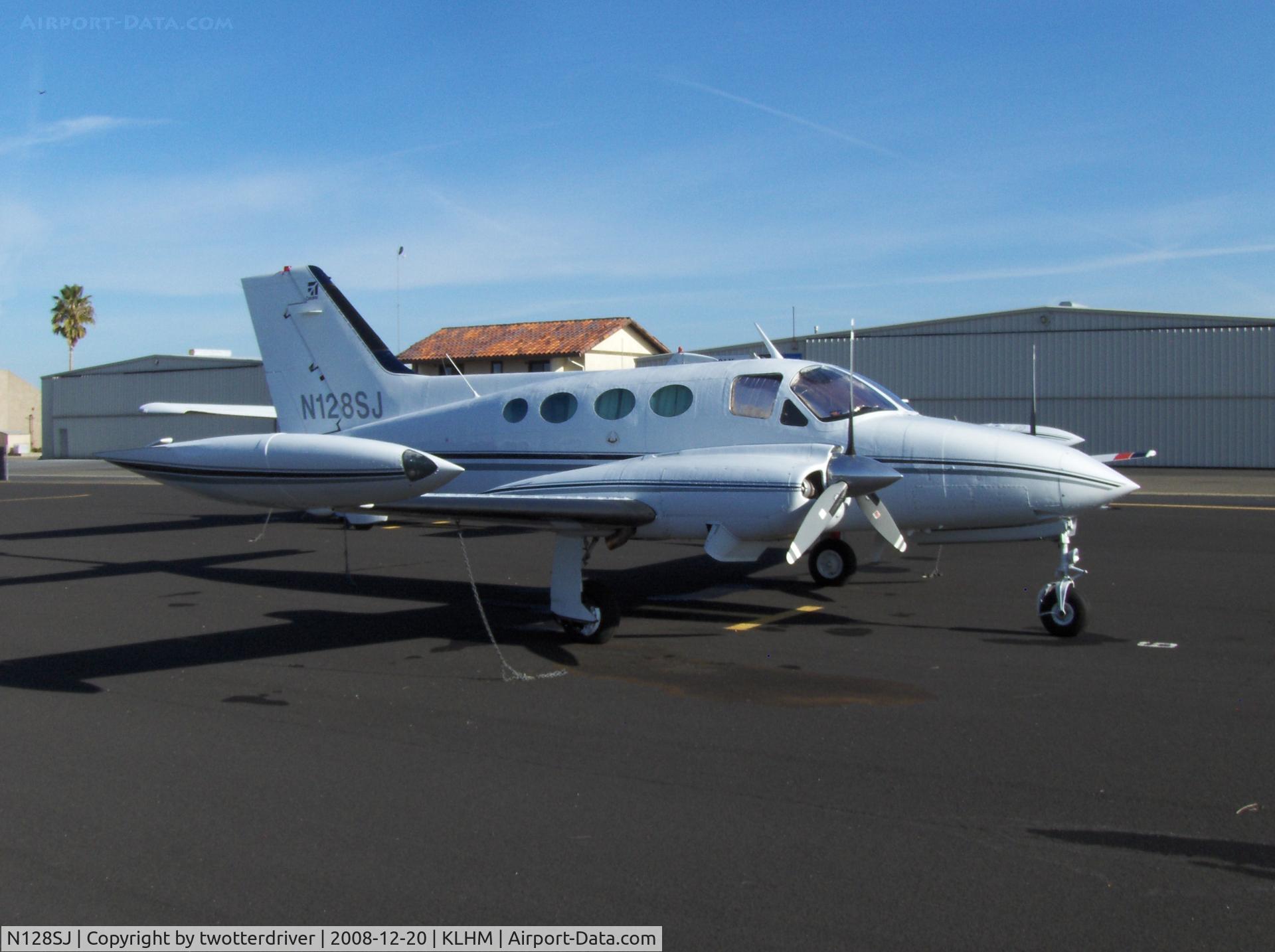 N128SJ, 1969 Cessna 421A Golden Eagle C/N 421A0043, On the ramp