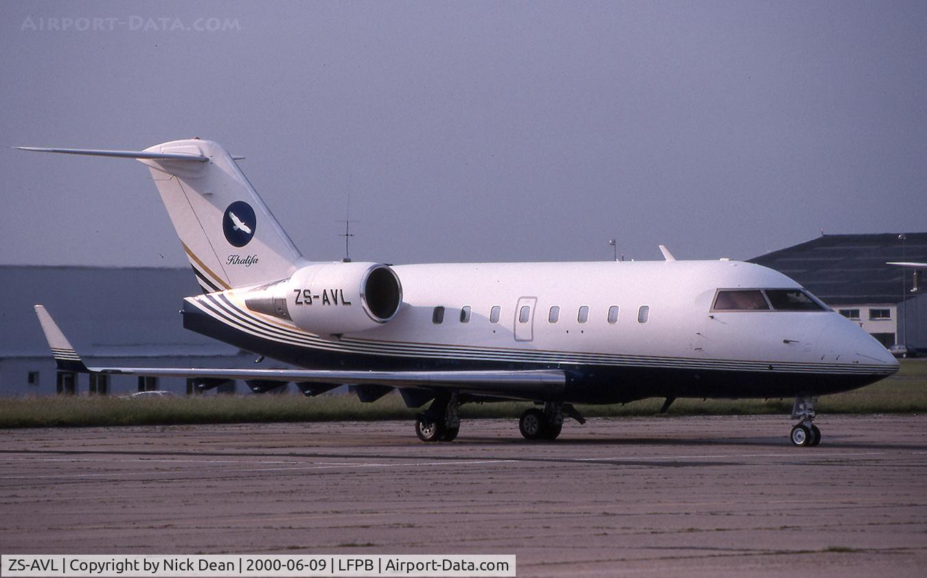 ZS-AVL, 1996 Canadair Challenger 604 (CL-600-2B16) C/N 5328, LFPB (Currently registered LN-BWG)