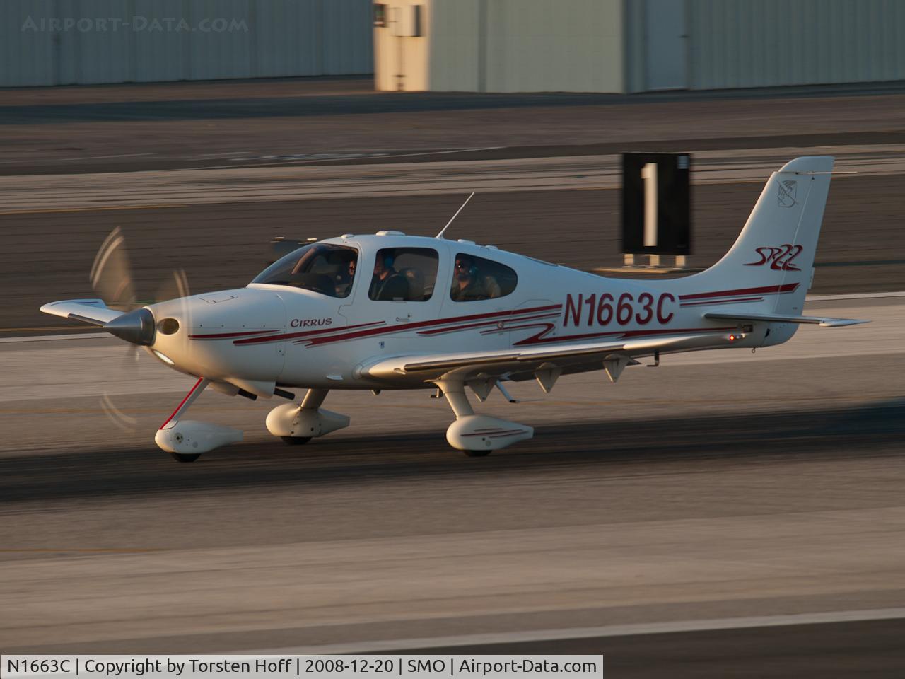 N1663C, 2003 Cirrus SR22 C/N 0585, N1663C departing from RWY 21