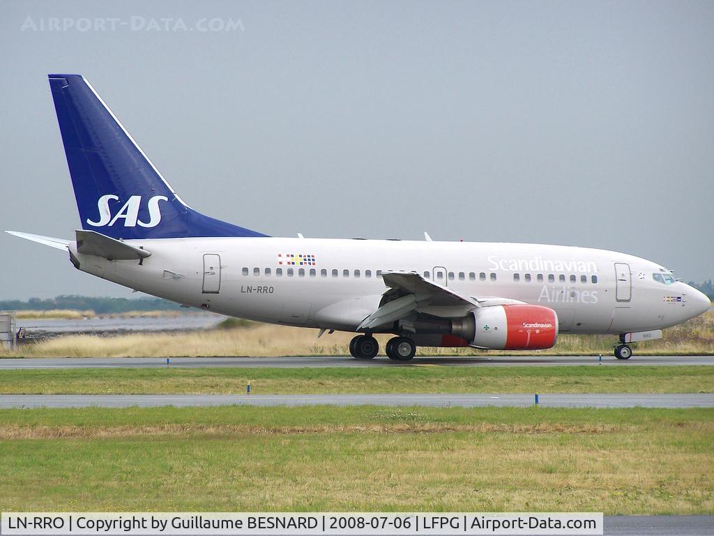 LN-RRO, 1998 Boeing 737-683 C/N 28288, Vacating runway 27R