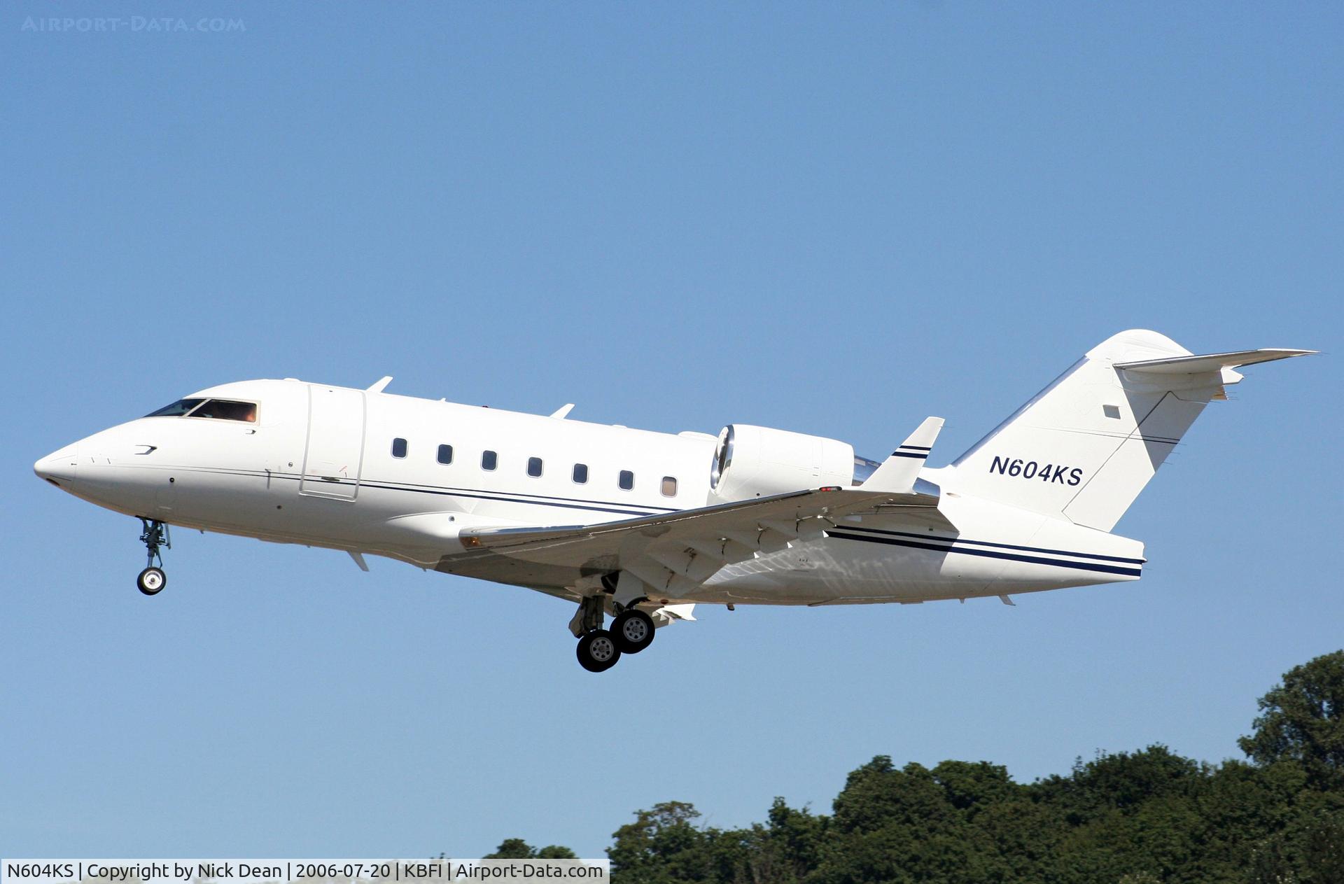 N604KS, 2003 Bombardier Challenger 604 (CL-600-2B16) C/N 5558, KBFI