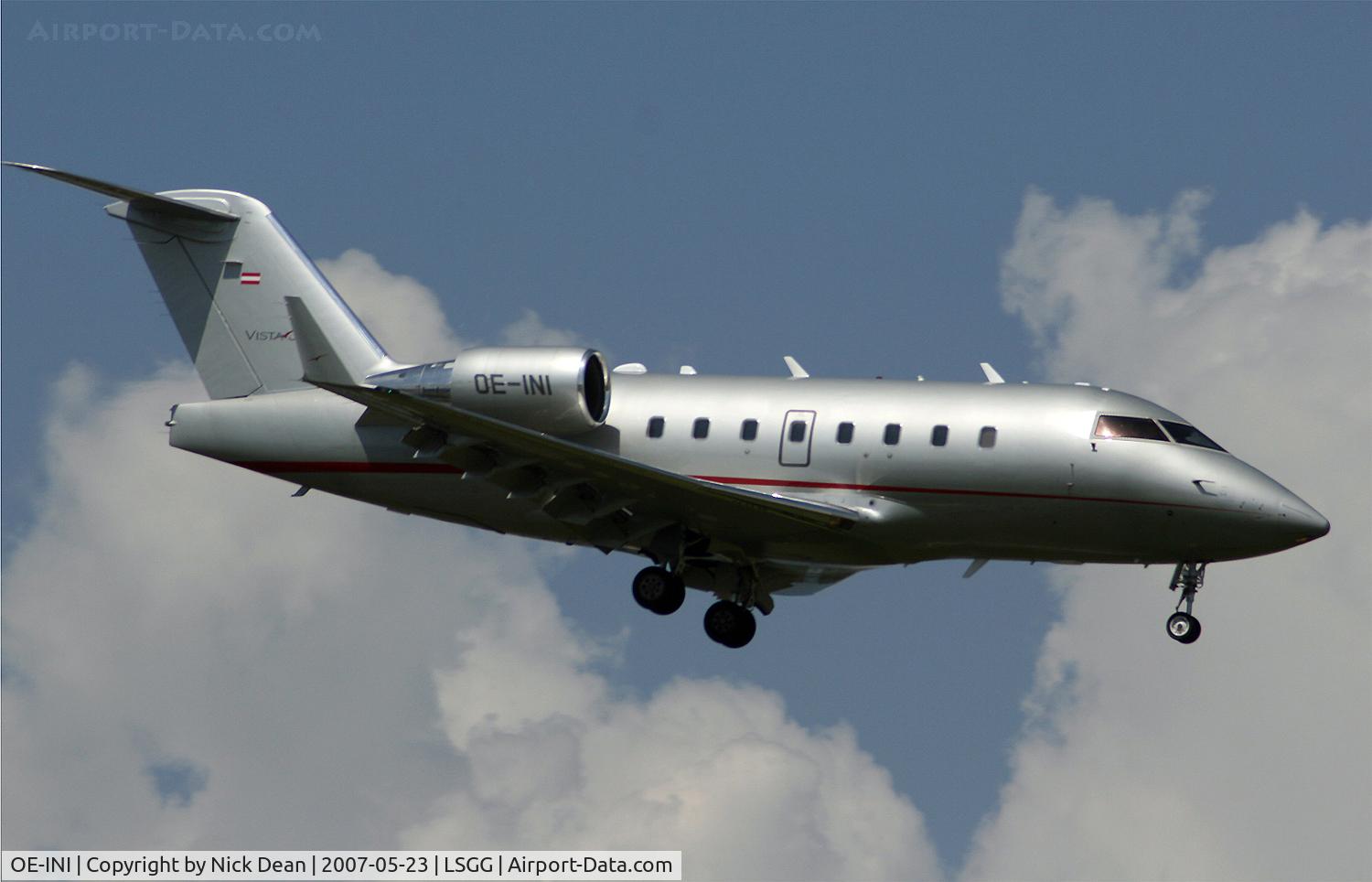 OE-INI, Canadair Challenger 604 (CL-600-2B16) C/N 5595, LSGG