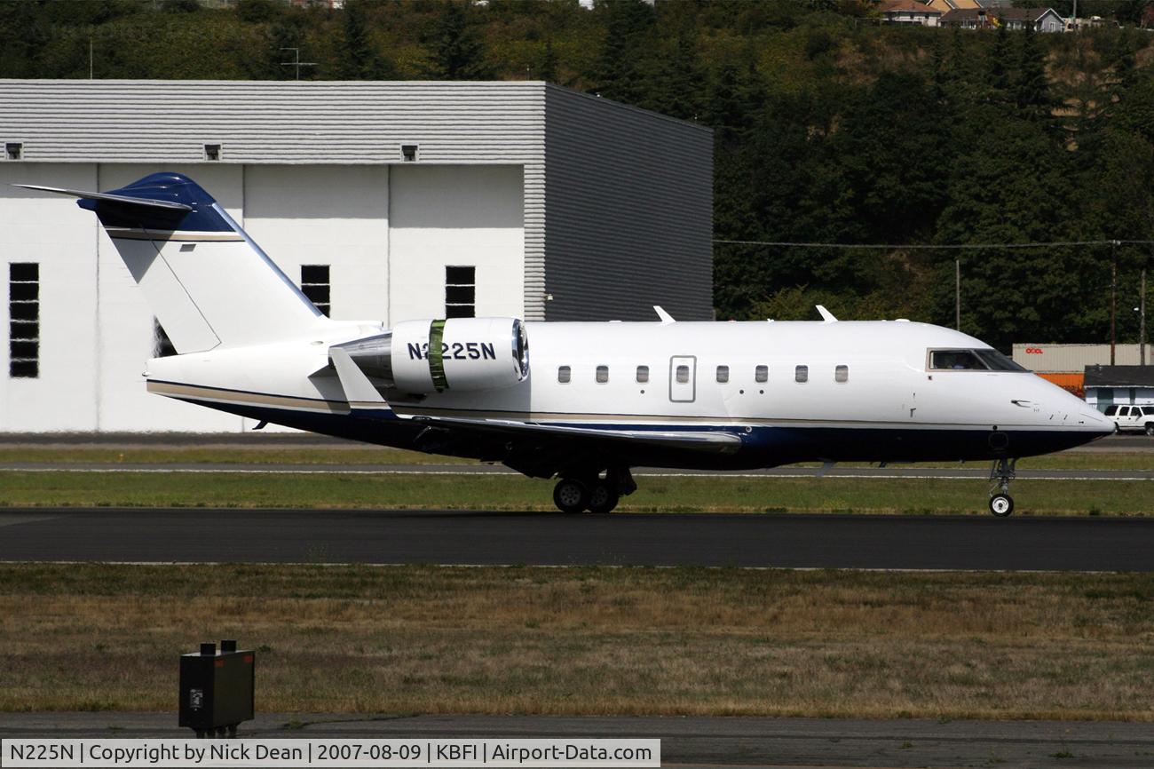 N225N, 2006 Bombardier Challenger 604 (CL-600-2B16) C/N 5652, KBFI