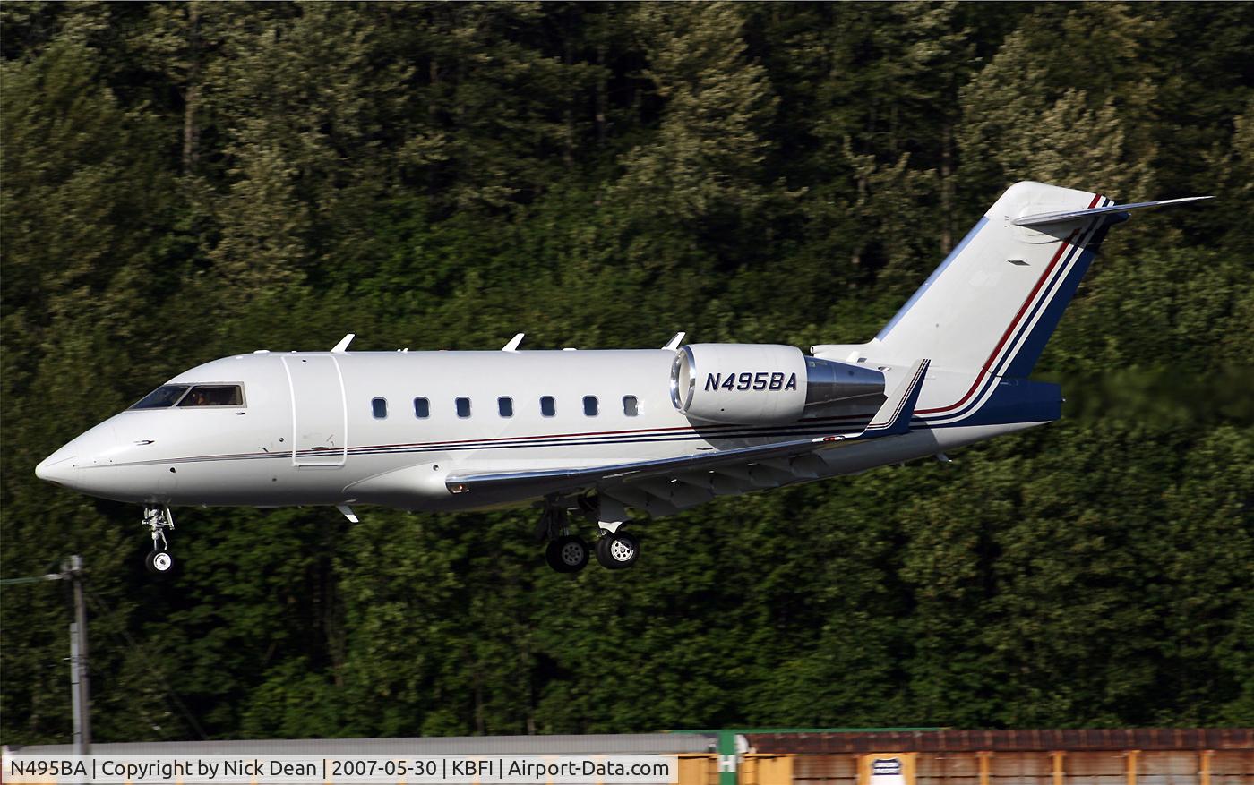 N495BA, 2001 Bombardier Challenger 604 (CL-600-2B16) C/N 5495, KBFI