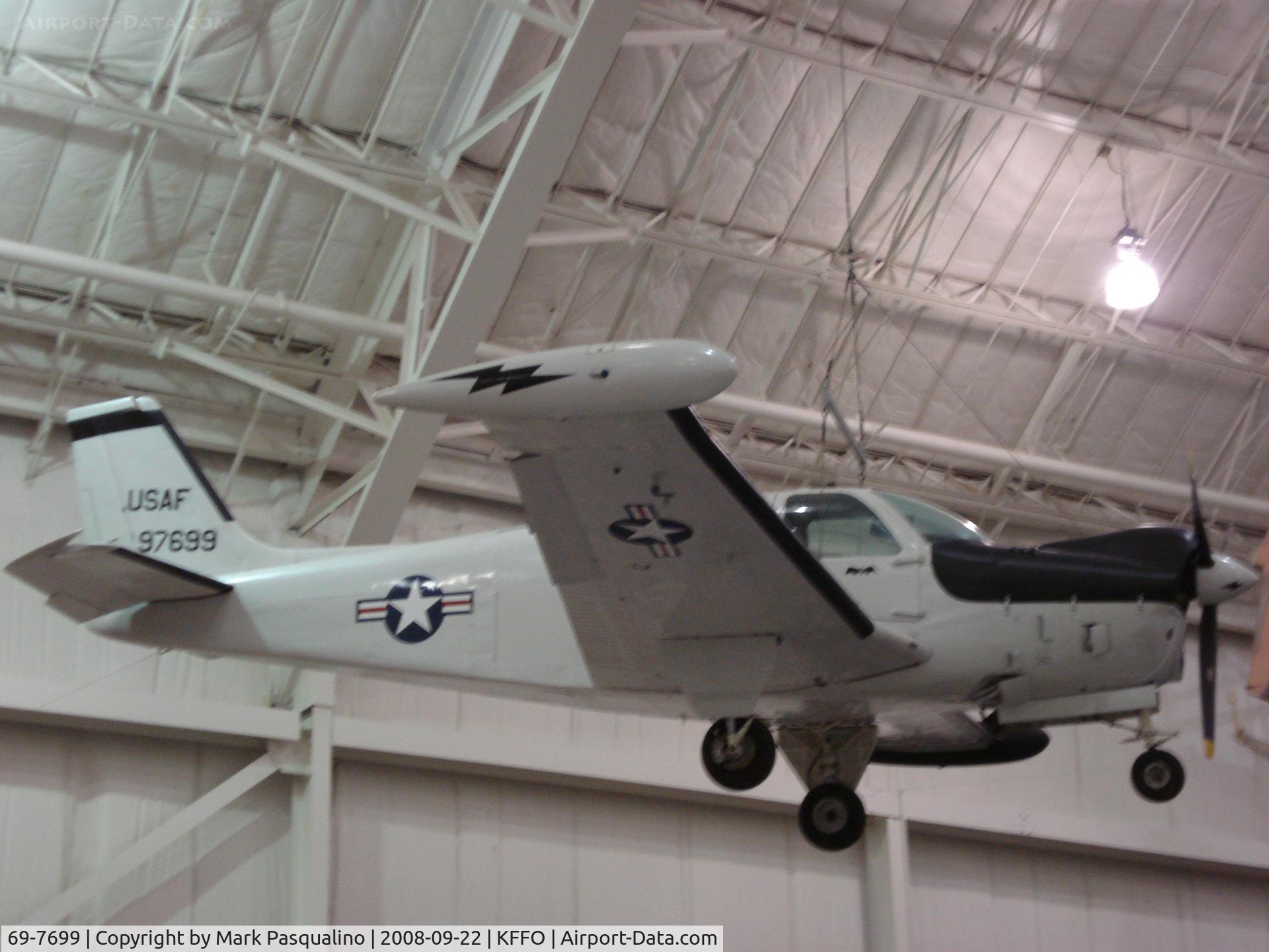 69-7699, 1969 Beech QU-22B C/N EB-7, Beech QU-22B