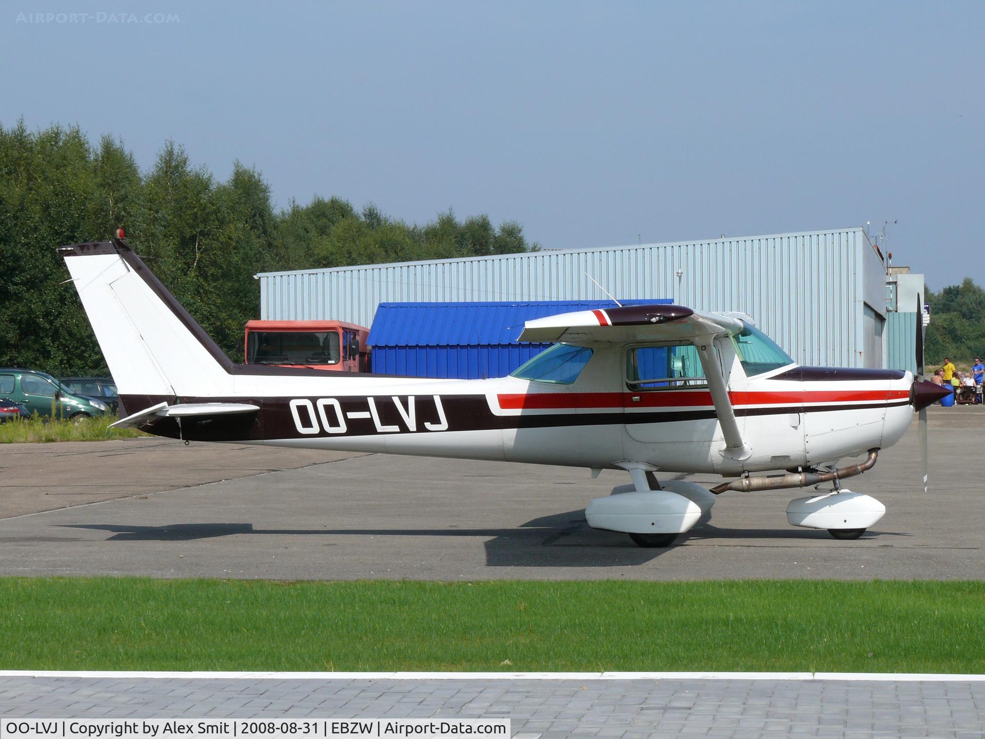 OO-LVJ, 1982 Reims FA152 Aerobat C/N 0378, Cessna FA152 OO-LVJ