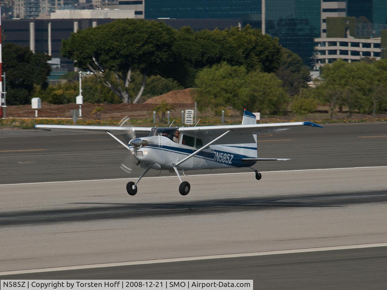 N585Z, 1977 Cessna A185F Skywagon 185 C/N 18503266, N585Z arriving on RWY 21