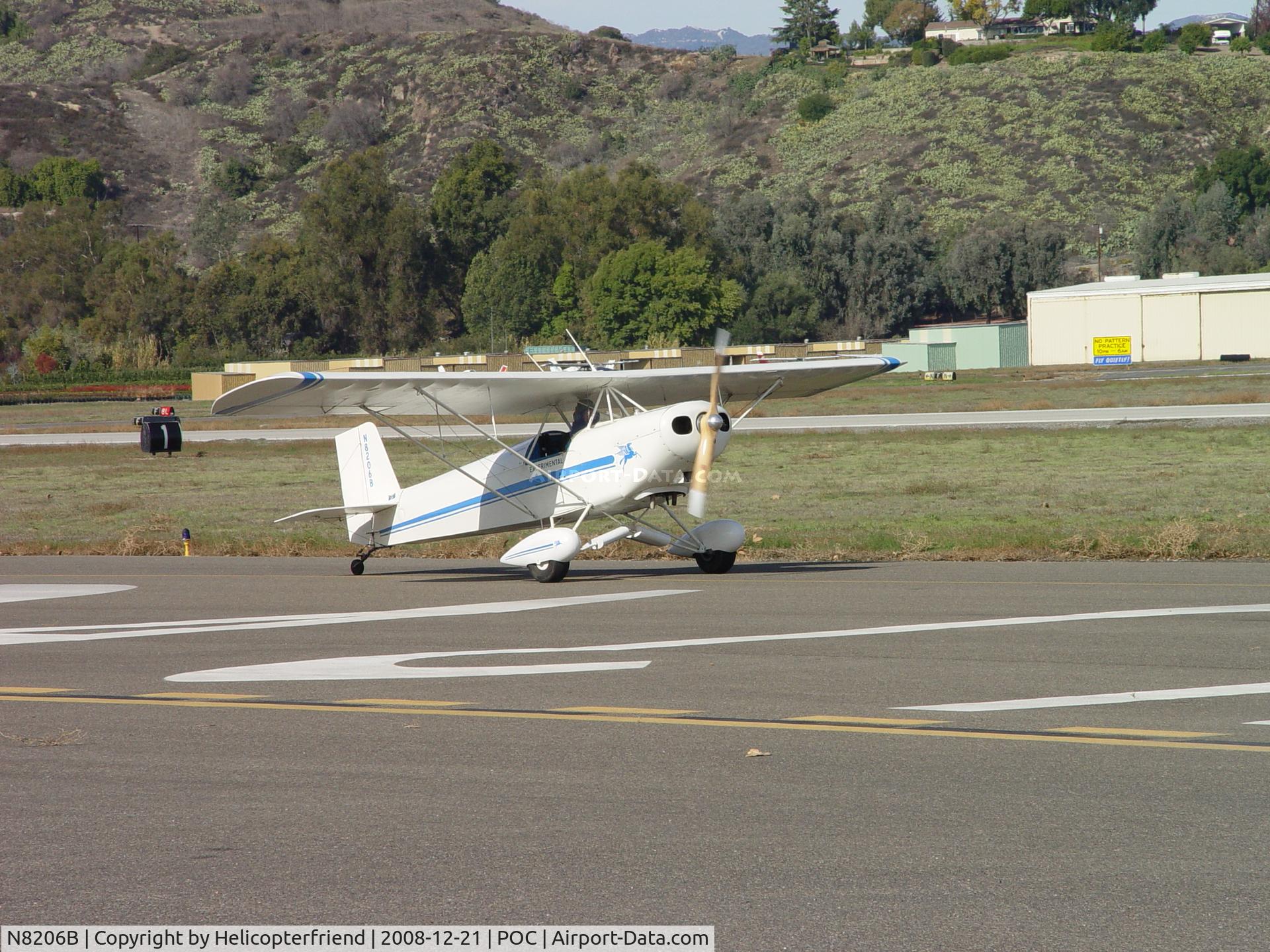 N8206B, Corben Junior Ace C/N 2723, Taxiing to display area/On display at Brackett/Flying in/Flying out