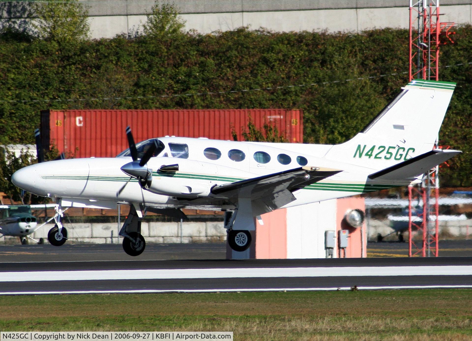 N425GC, 1981 Cessna 425 Corsair C/N 425-0027, KBFI