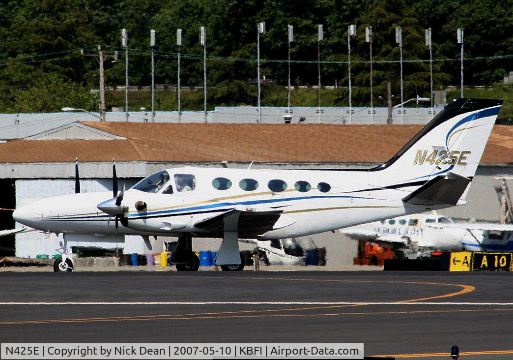 N425E, 1981 Cessna 425 Conquest I C/N 425-0096, KBFI