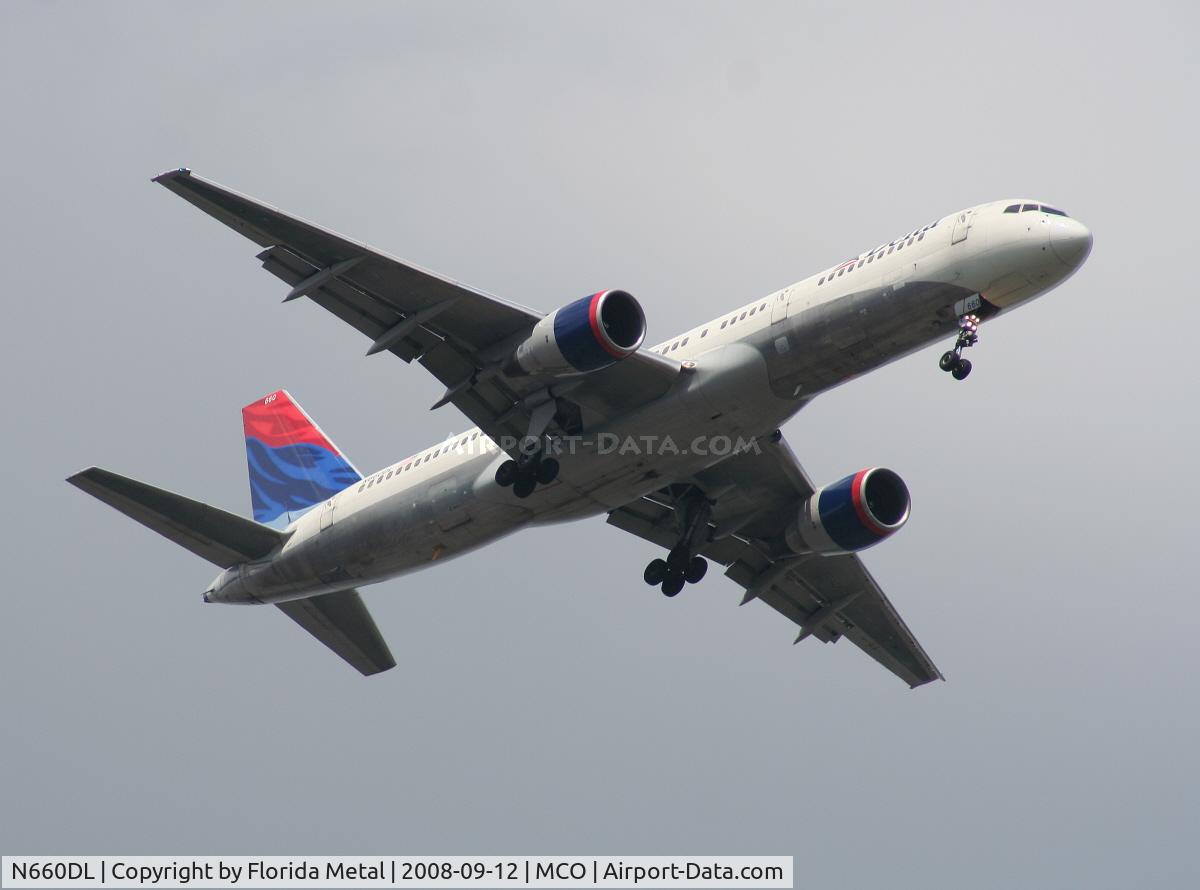 N660DL, 1990 Boeing 757-232 C/N 24422, Delta 757-200