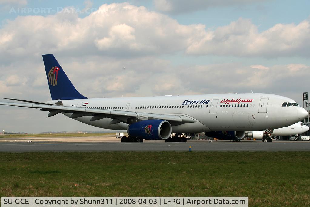 SU-GCE, 2004 Airbus A330-243 C/N 600, Rolling to the gate...