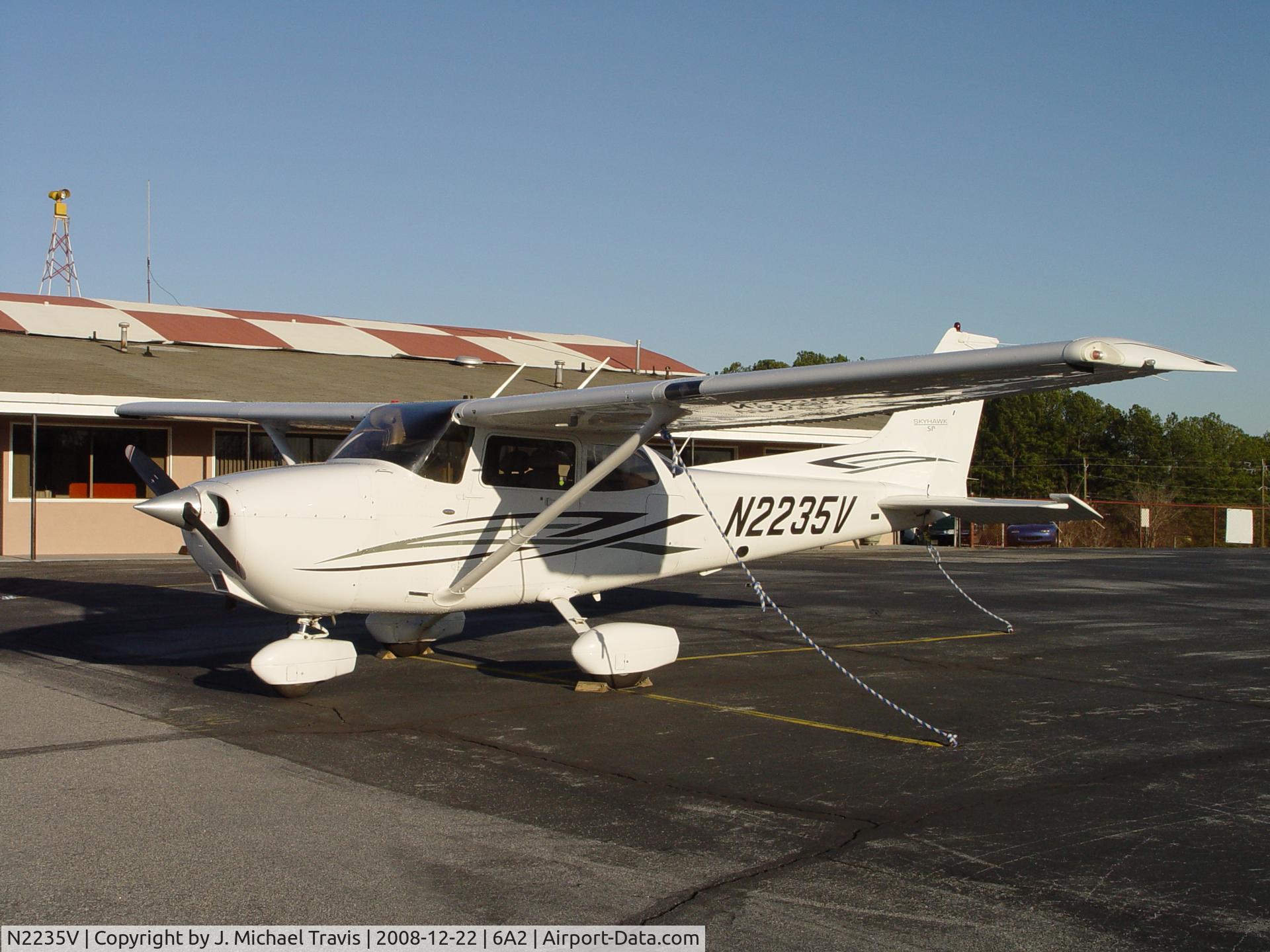 N2235V, 2007 Cessna 172S C/N 172S10478, N2235V in Griffin, GA.