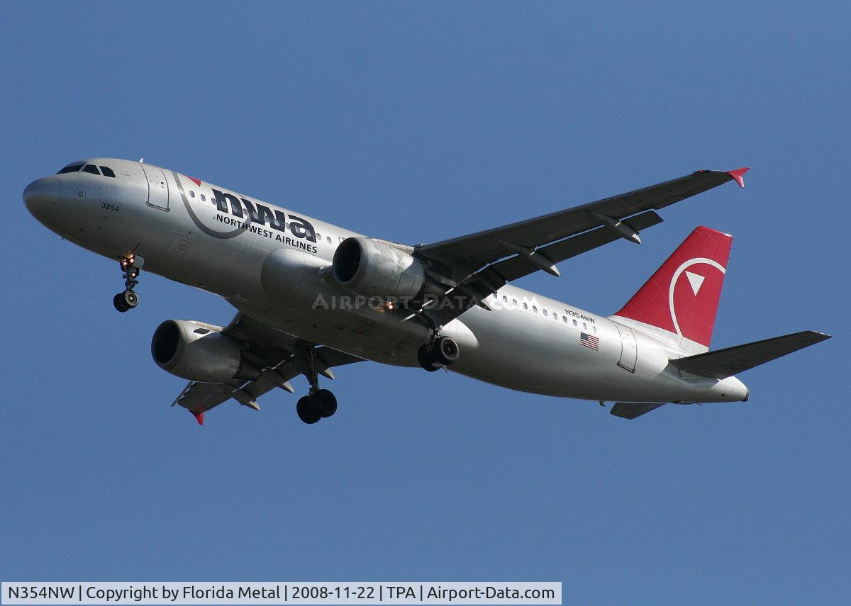 N354NW, 1998 Airbus A320-212 C/N 801, Northwest A320