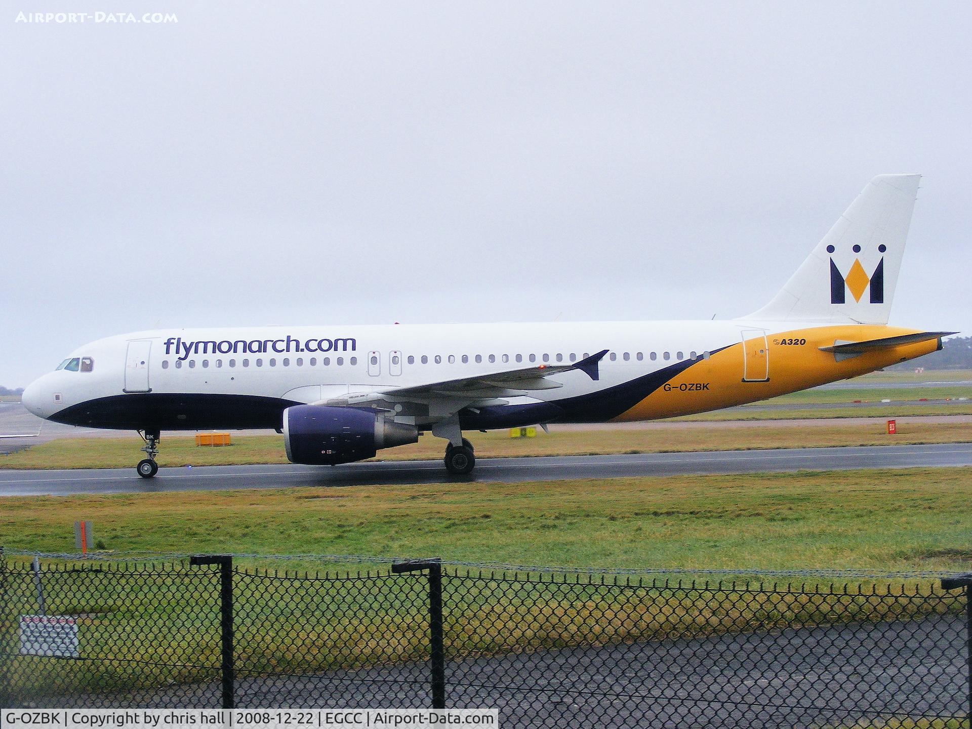 G-OZBK, 2000 Airbus A320-214 C/N 1370, Monarch