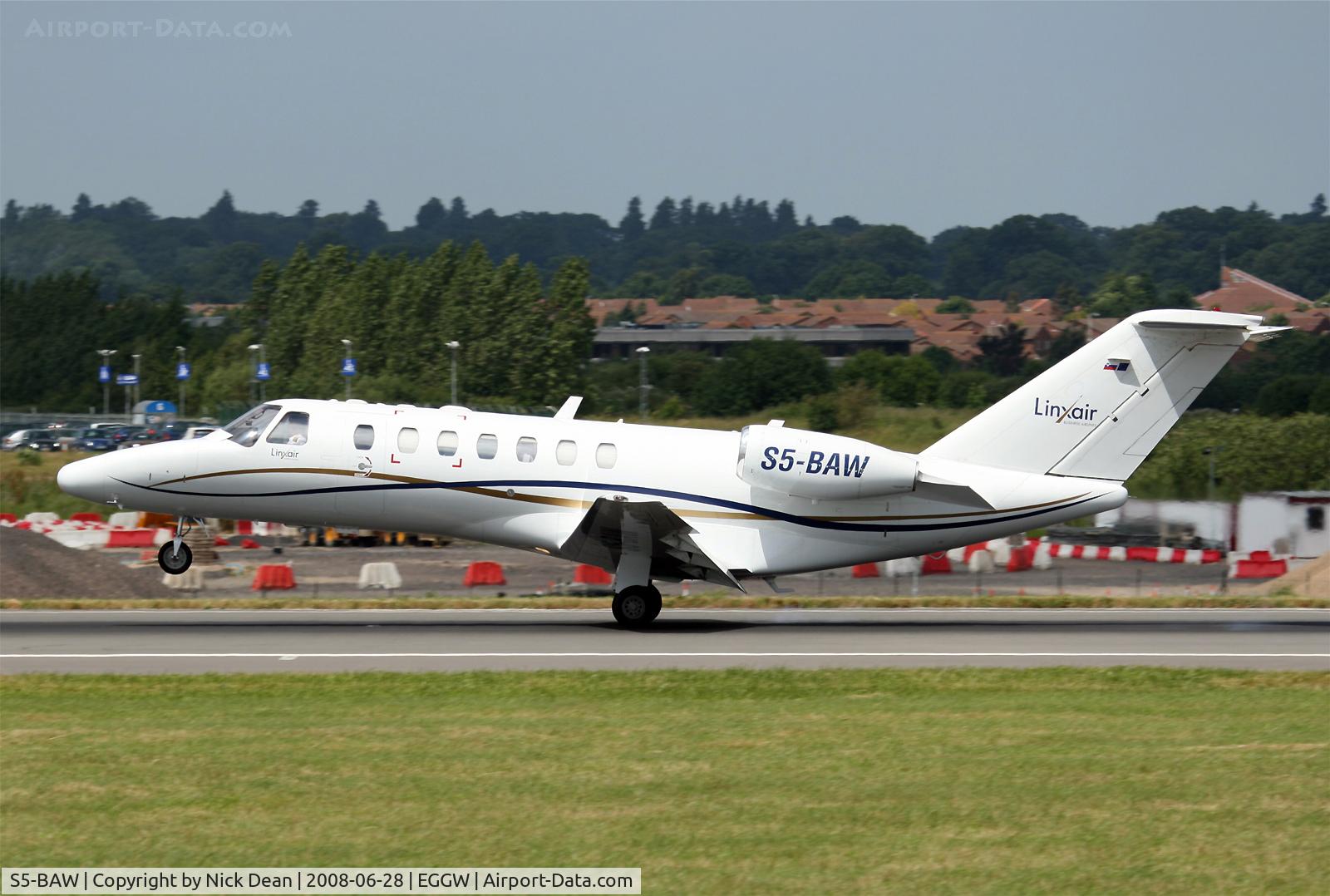 S5-BAW, 2005 Cessna 525B CitationJet CJ3 C/N 525B-0016, EGGW