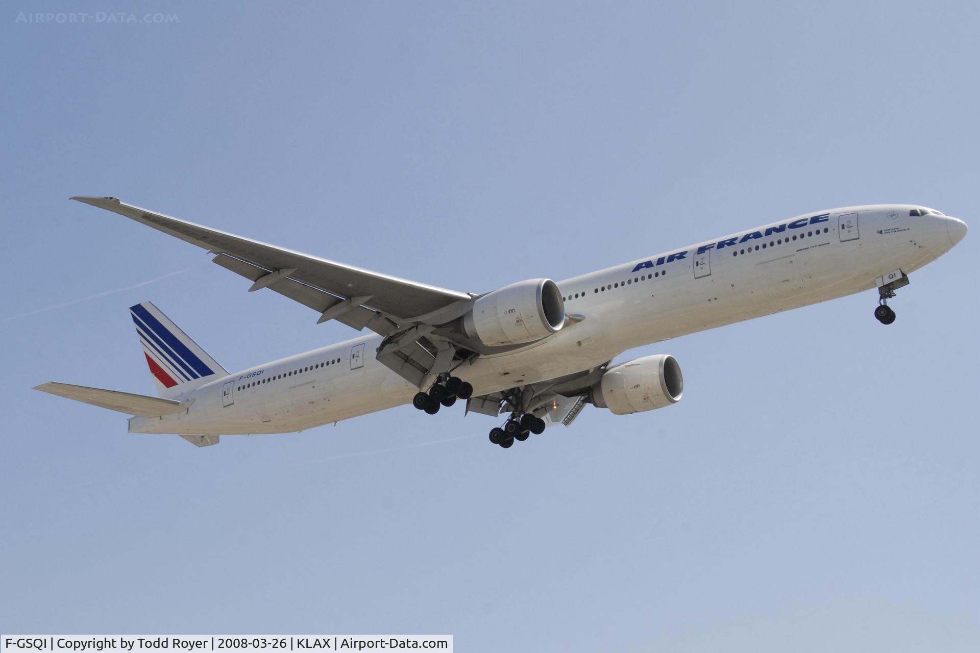 F-GSQI, 2005 Boeing 777-328/ER C/N 32725, Air France landing at Los Angeles