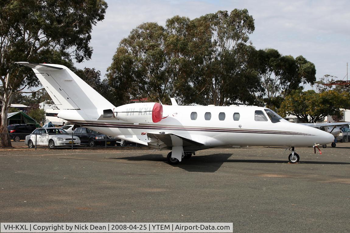 VH-KXL, 1995 Cessna 525 CitationJet C/N 525-0100, YTEM