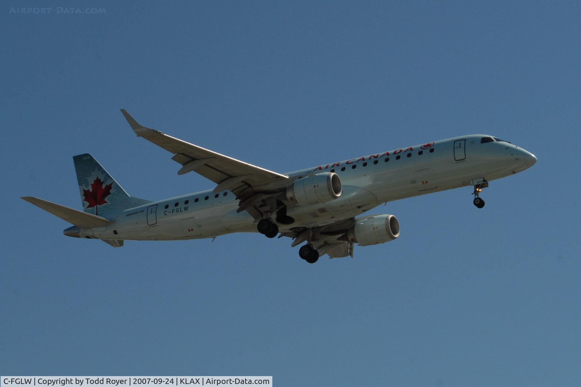 C-FGLW, 2006 Embraer 190AR (ERJ-190-100IGW) C/N 19000022, Air Canada landing at Los angeles