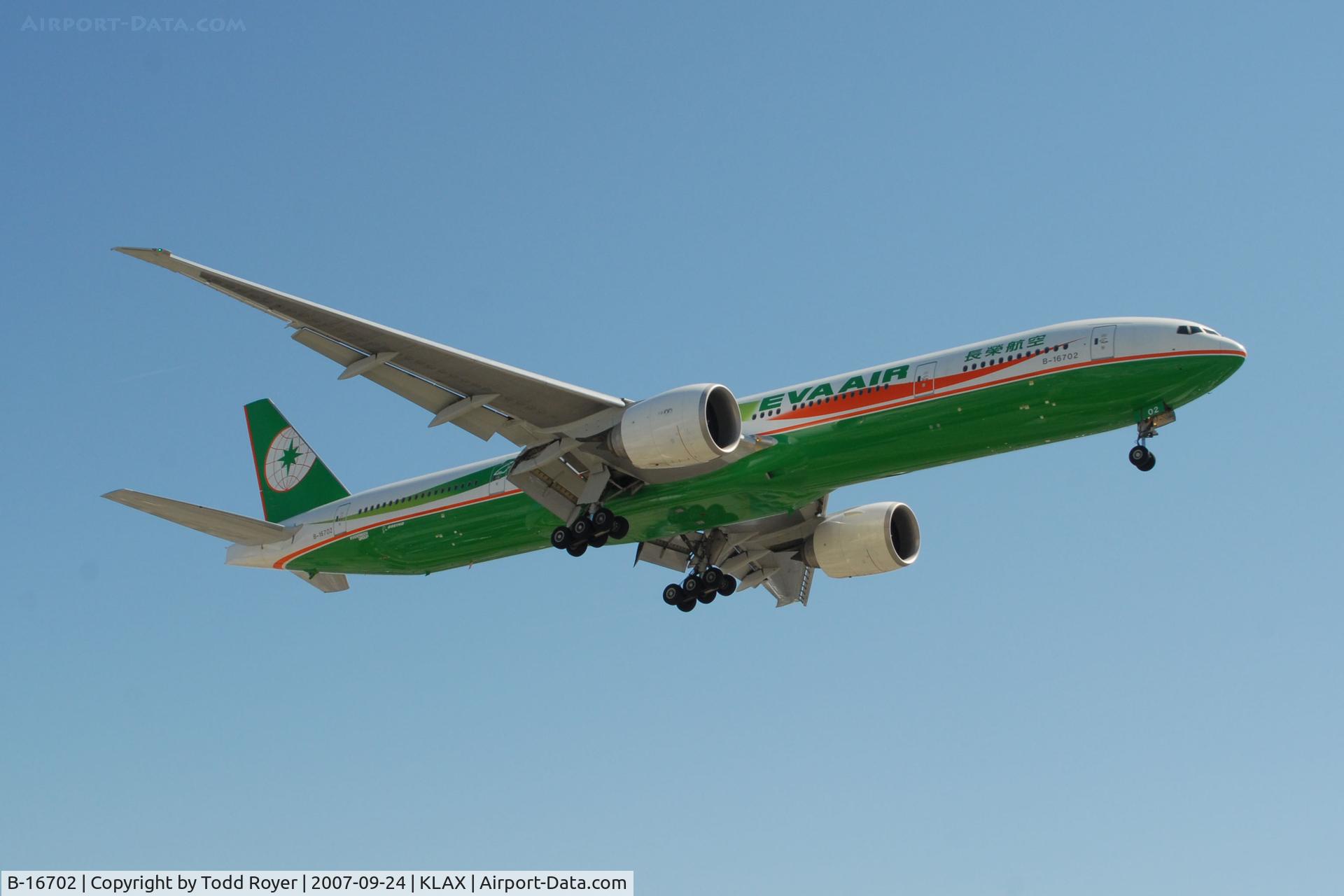 B-16702, 2005 Boeing 777-35E/ER C/N 32640, EVA AIR BOEING 777 AT LAX