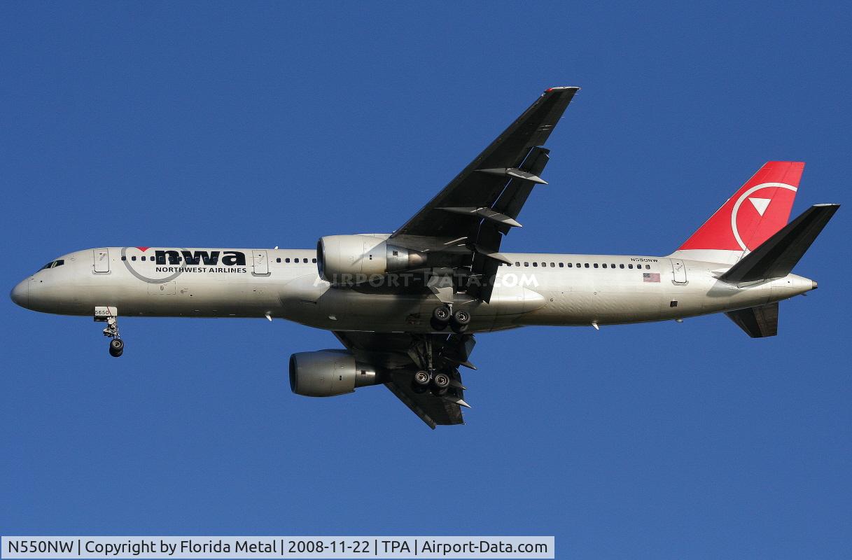 N550NW, 2001 Boeing 757-251 C/N 26497, Northwest 757-200
